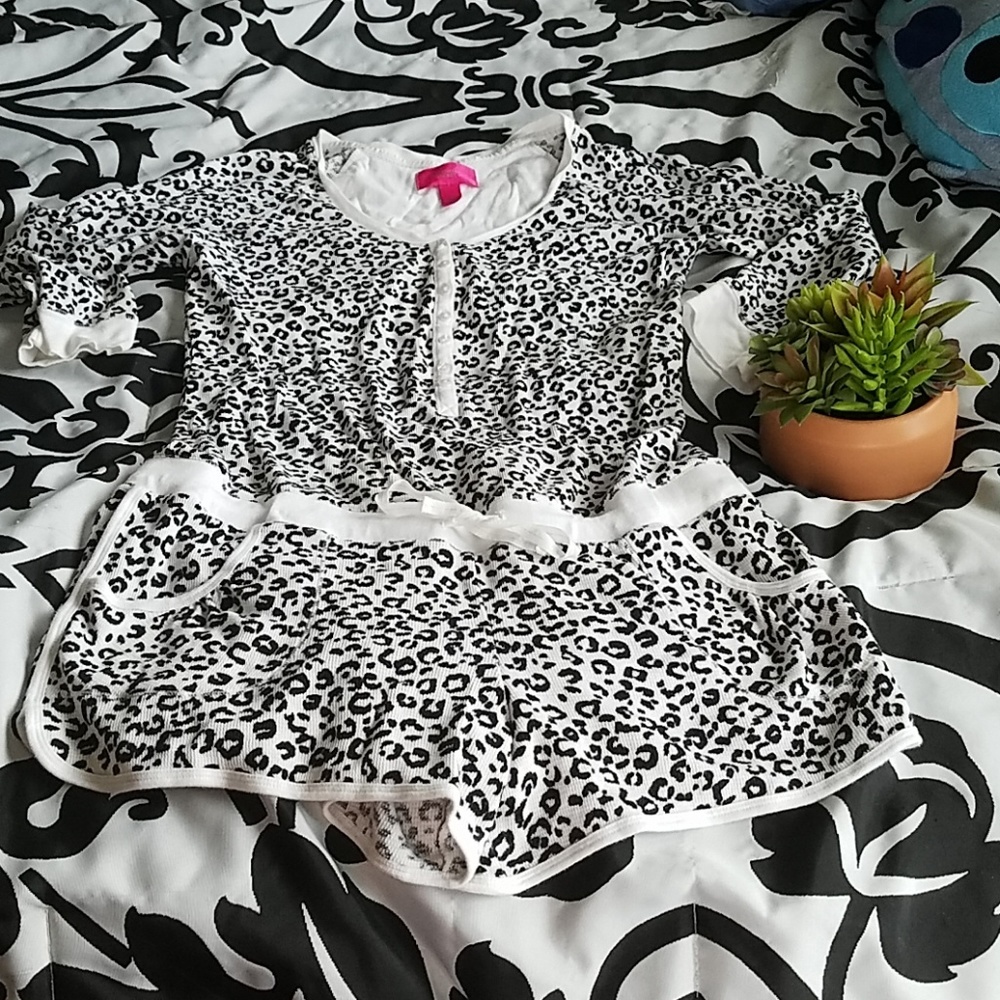 Vs snow leopard romper